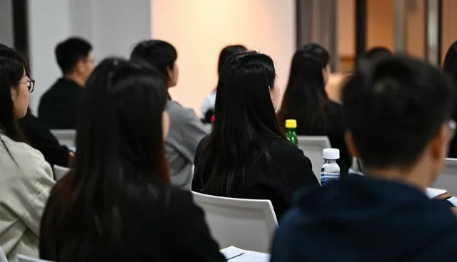 教学内容更新中系统兼容性问题的现实挑战
